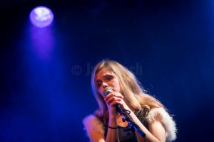Die norwegische Sängerin Anette Askvik bei einem Auftritt im Kulturladen KFZ in Marburg, 20.02.2015. © Jan Bosch © Jan Bosch