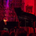 Der Jazzpianist Bugge Wesseltoft bei einem Konzert in der Lutherischen Pfarrkirche in Marburg. © Jan Bosch