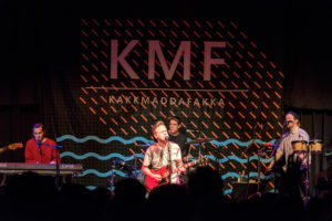 Die norwegische Indie-Pop-Band Kakkmaddafakka bei einem Auftritt im Kulturladen KFZ in Marburg, 3.2.2017. © Jan Bosch