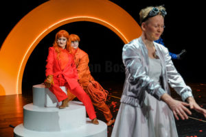 Das Ensemble des Hessischen Landestheater Marburg bei einer Aufführung von "Der Zauberer von OZ" nach L. Frank Baum in Marburg. © Jan Bosch