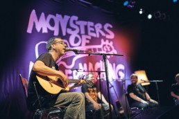 Die deutsche Band Monsters of Liedermaching bei einem Auftritt im Kulturladen KFZ in Marburg am 26.4.2019. © www.janbosch.de
