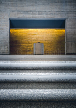 Die Fotoausstellung Beton baut Kirchen von Jan Bosch zeigt sakrale Architektur der Nachkriegsmoderne in Deutschland und  ist vom 10.9.-8.10.2021 in der Kirche St. Peter & Paul in Marburg zu sehen. Vernissage am 10.9.2021 um 18:00 Uhr.