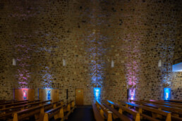 Fotoausstellung Beton baut Kirchen in der Kirche St. Peter & Paul in Marburg. © Jan Bosch© Jan Bosch