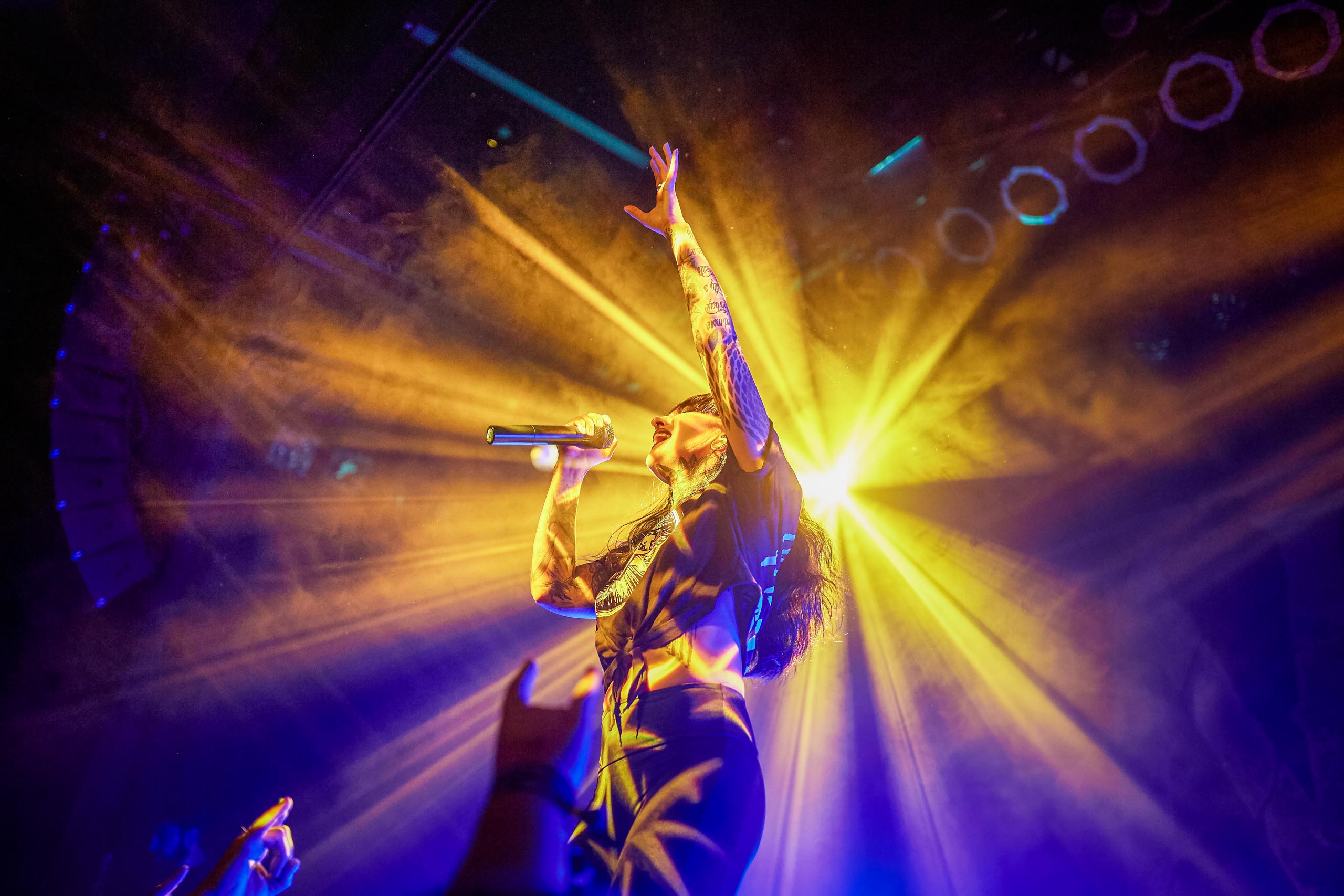 Die ukrainische Metal Band Jinjer bei einem Konzert im Kulturzentrum KFZ in Marburg am 20.8.2019 © Jan Bosch